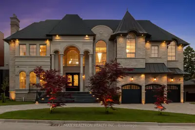 Detached in Richmond Hill