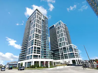 Condo Apartment in Vaughan