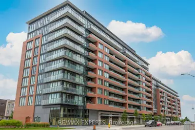Condo Apartment in Vaughan
