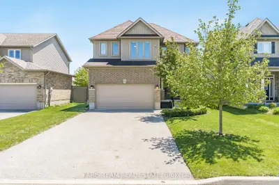 Detached in Essa
