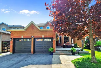 Detached in Aurora