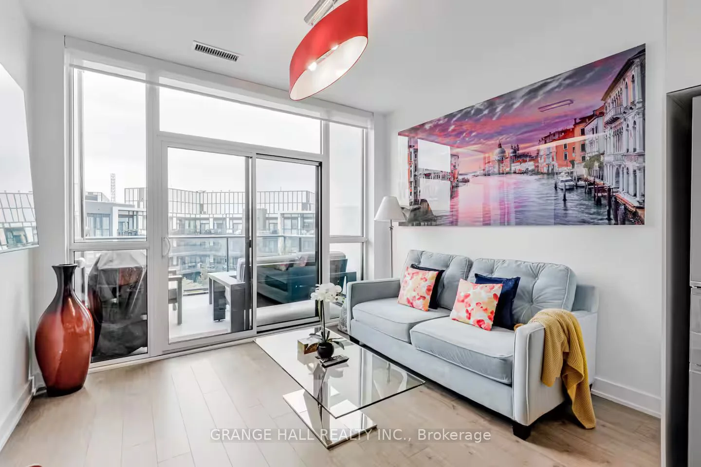 Condo Apartment in Innisfil