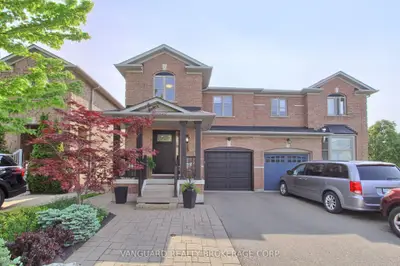 Semi-Detached in Vaughan