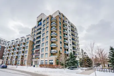 Common Element Condo in Markham