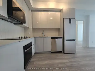 Condo Apartment in Vaughan