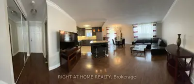 Condo Apartment in Markham