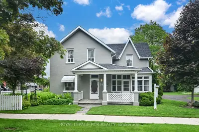 Detached in New Tecumseth