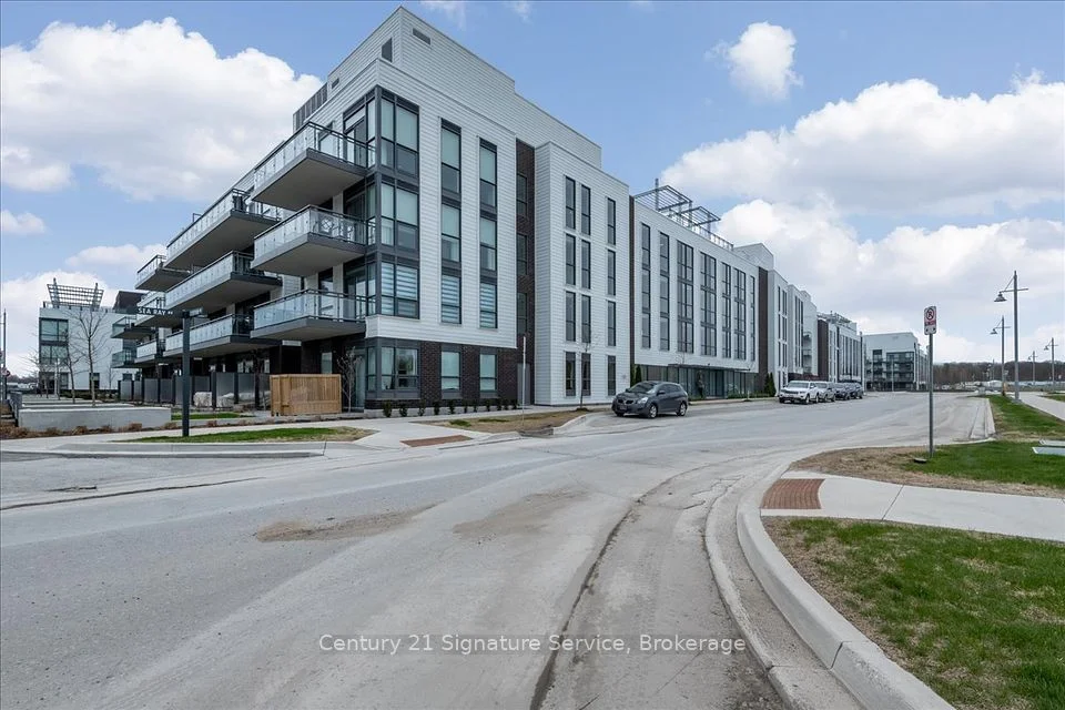 271 Sea Ray Avenue 413B, Innisfil, ON L9S 0J4