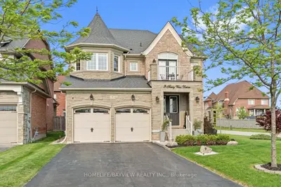 Detached in King