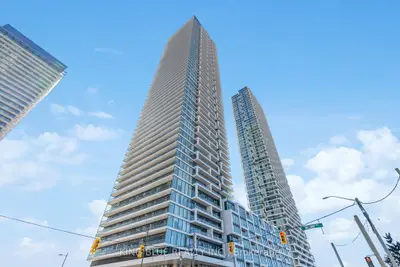 Condo Apartment in Vaughan
