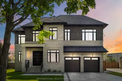 Detached in Richmond Hill