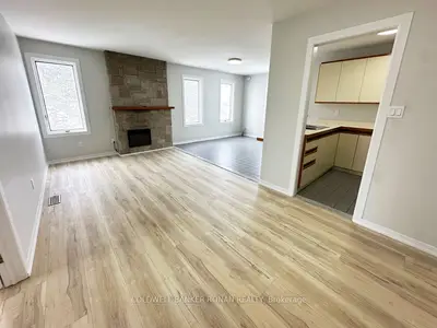 Detached in King