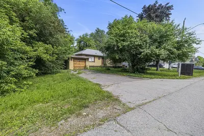 Detached in Richmond Hill