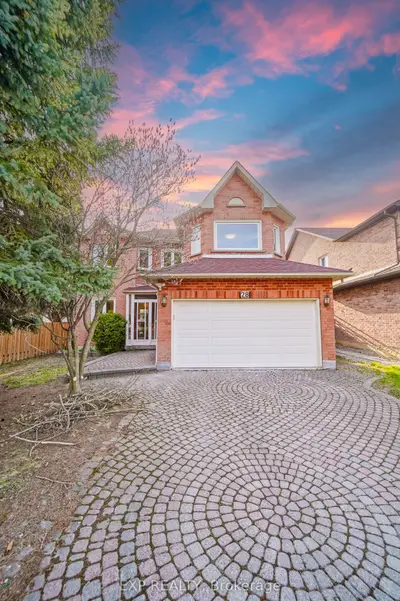 Detached in Richmond Hill