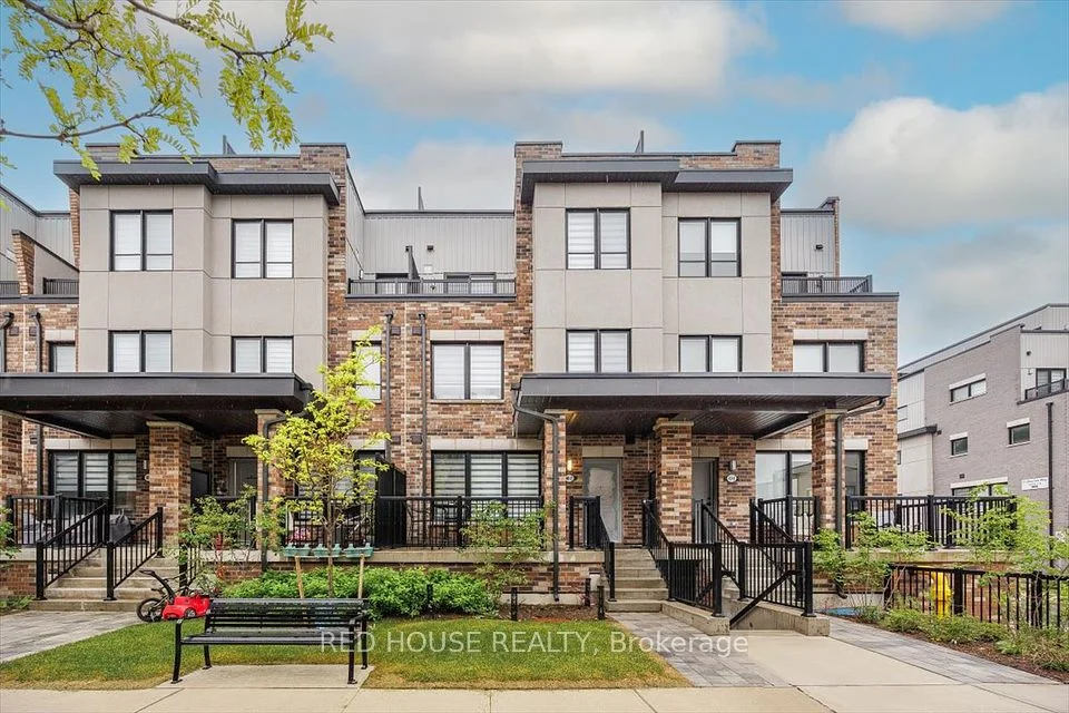 40 Baynes Way 7, Bradford West Gwillimbury, ON L3Z 4M4