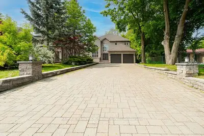 Detached in Richmond Hill