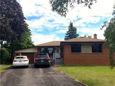Detached in Richmond Hill