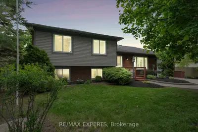 Detached in Essa