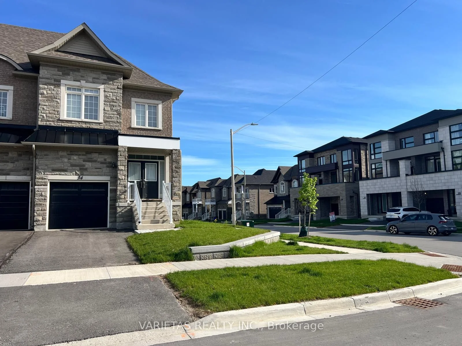 34 Seguin Street, Richmond Hill, ON L4E 1H9