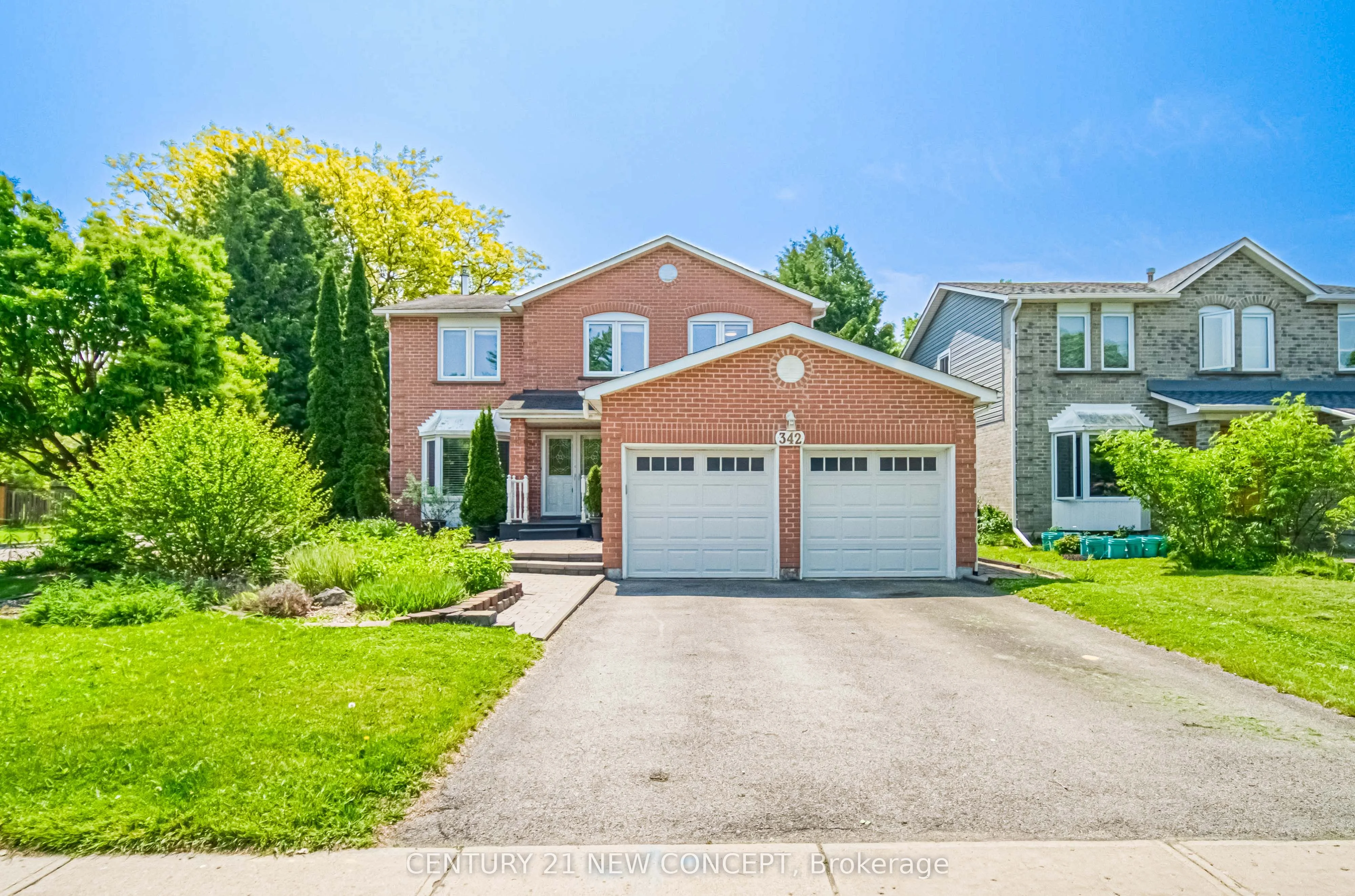 342 Bristol Road, Newmarket, ON L3Y 7Z9
