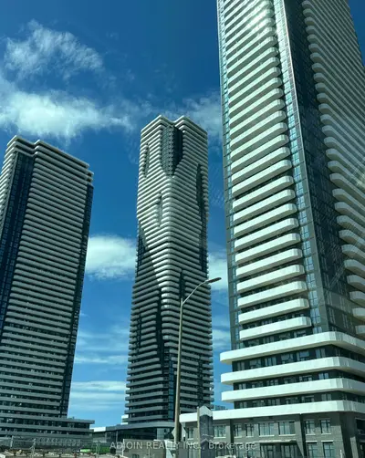 Condo Apartment in Vaughan