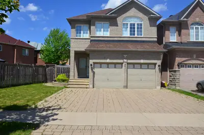 Detached in Richmond Hill