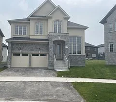 7 Dawn Blossom Drive, Georgina, ON L4P 0H4