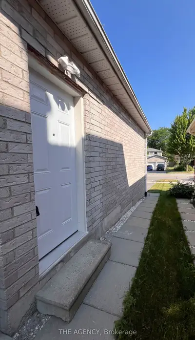 Detached in Newmarket