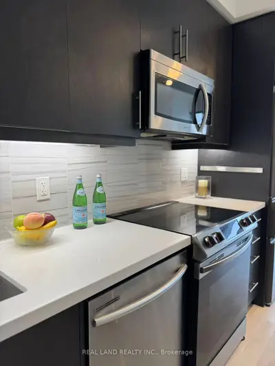 Condo Apartment in Richmond Hill