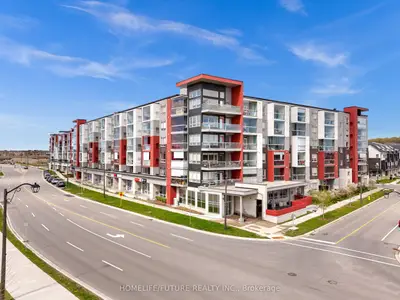 Condo Apartment in Markham