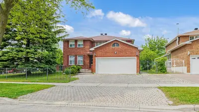 Detached in Markham