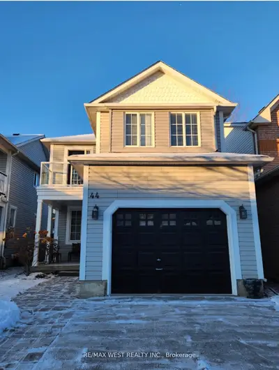 Detached in New Tecumseth