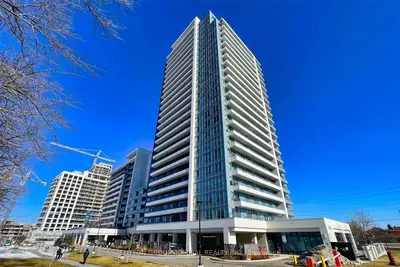 Condo Apartment in Vaughan