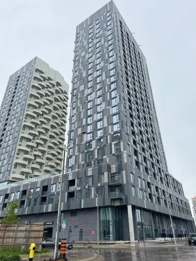 Condo Apartment in Vaughan