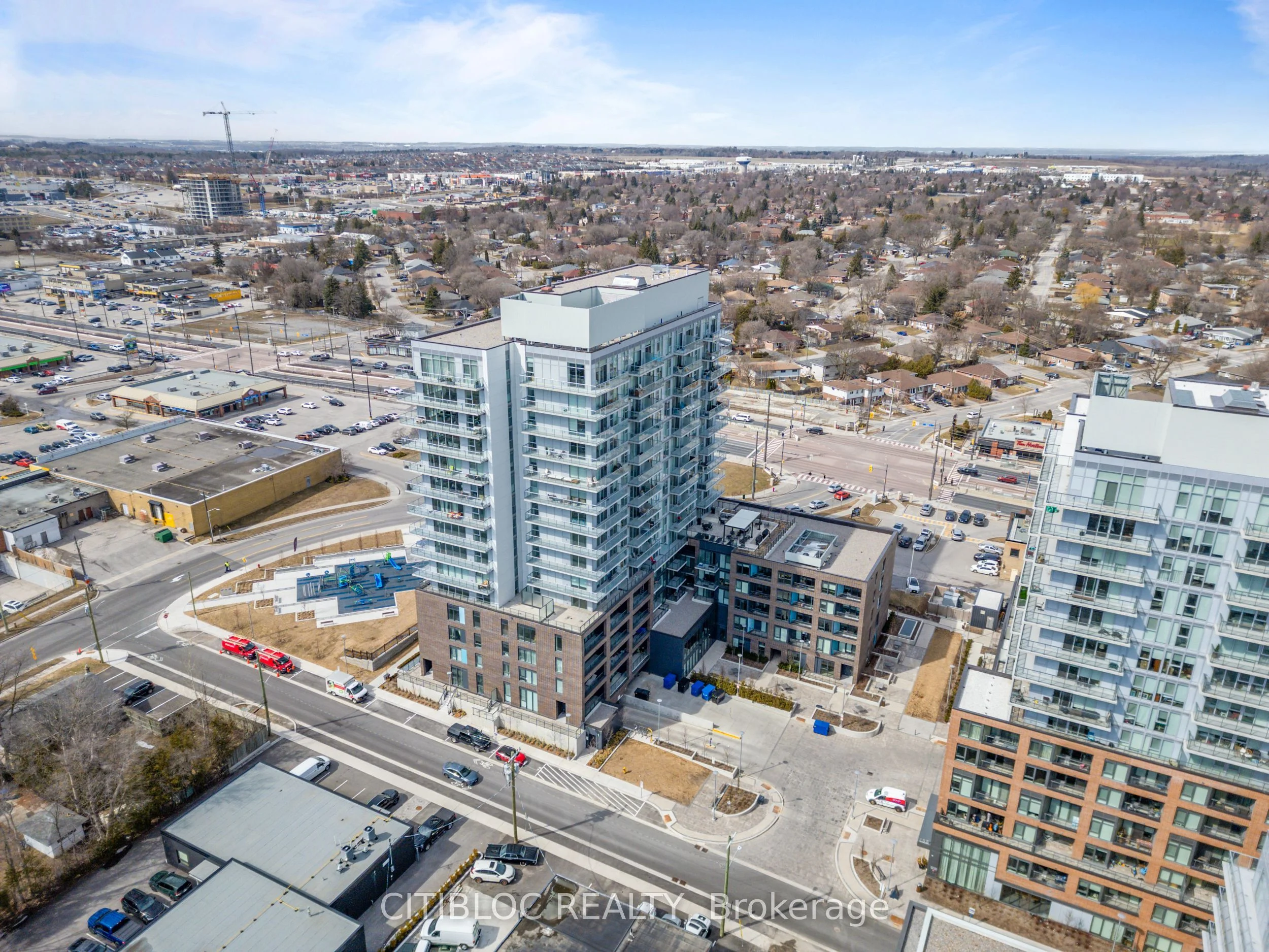 185 Deerfield Road 503, Newmarket, On L3y 0g7