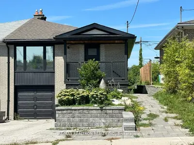 Semi-Detached in Newmarket