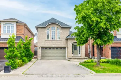Detached in Vaughan