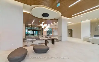 Condo Apartment in Vaughan