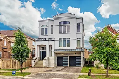 Detached in Vaughan