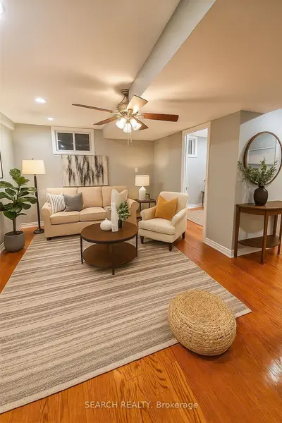 Detached in Newmarket