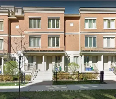 Condo Townhouse in Markham