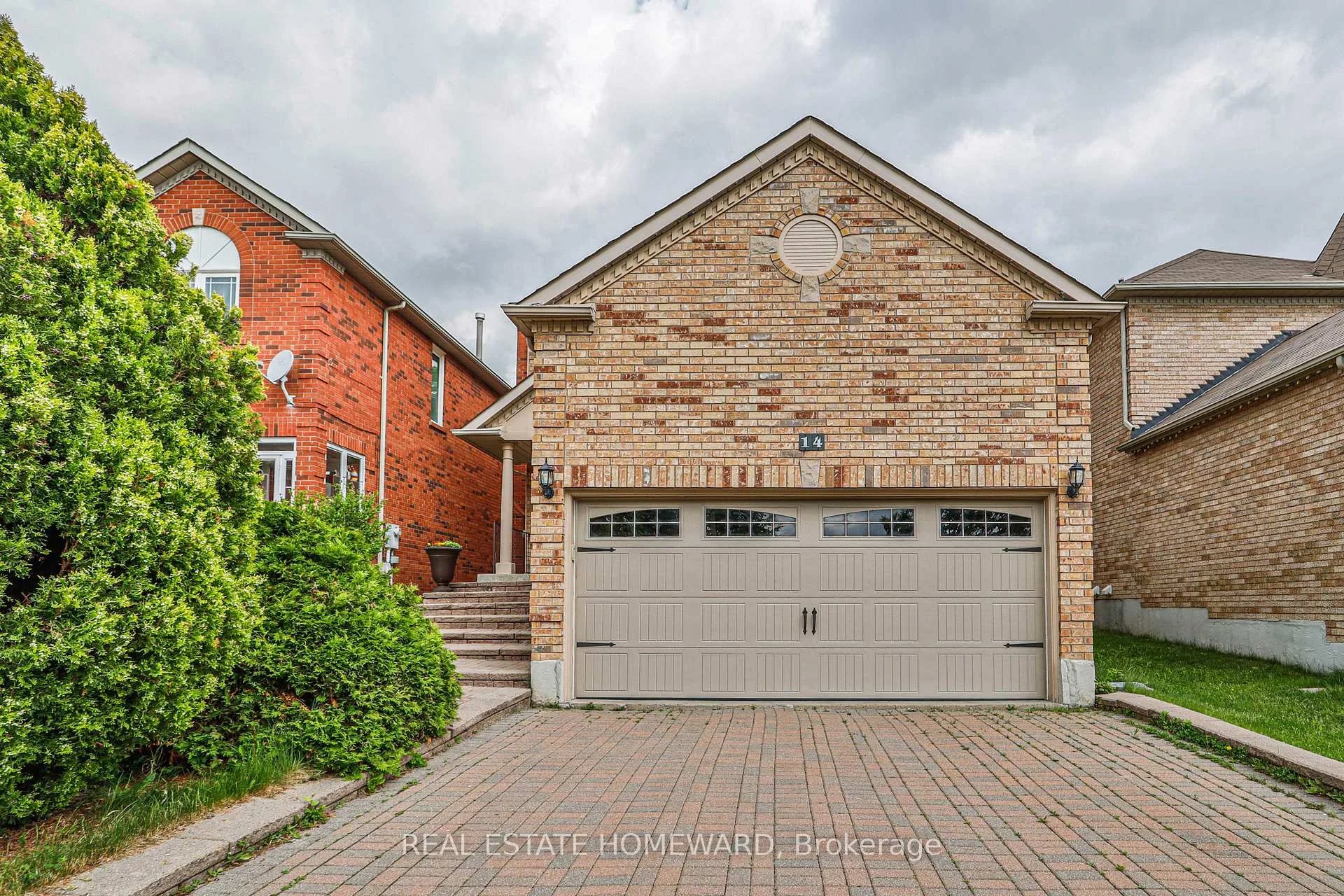 14 Canyon Creek Avenue, Richmond Hill, ON L4C 0E9