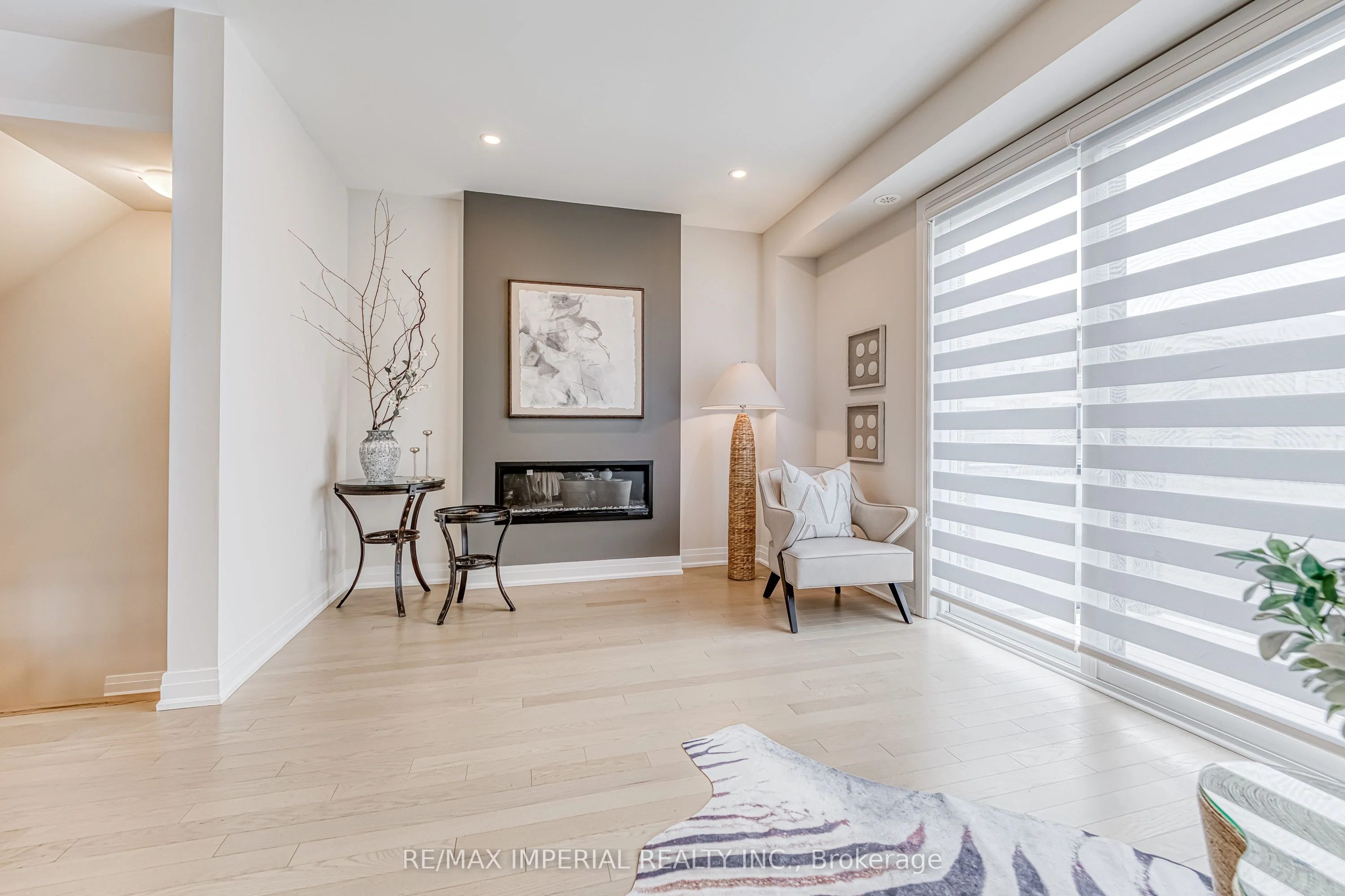 222 Vermont Avenue, Newmarket, ON L3X 0M6