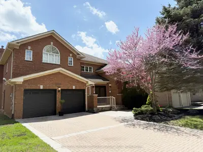 Detached in Newmarket