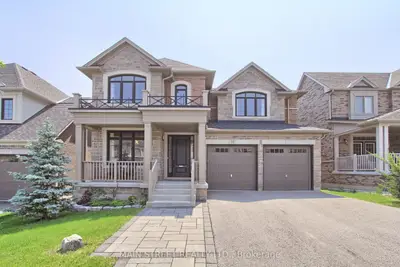 Detached in East Gwillimbury