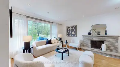 Detached in Richmond Hill