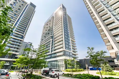 Condo Apartment in Richmond Hill