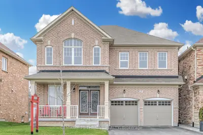 Detached in Aurora