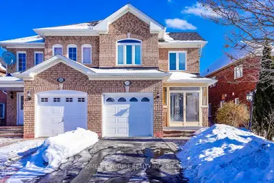 Semi-Detached in Vaughan