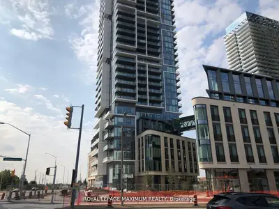 Condo Apartment in Vaughan